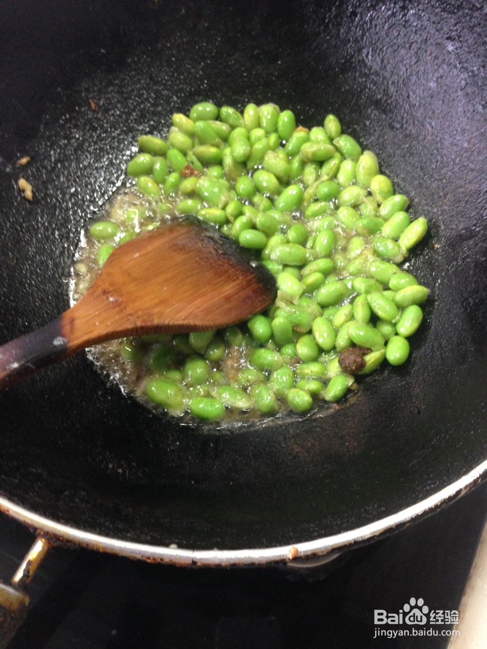 海鲜教程之浓汁梭子蟹炒毛豆的做法