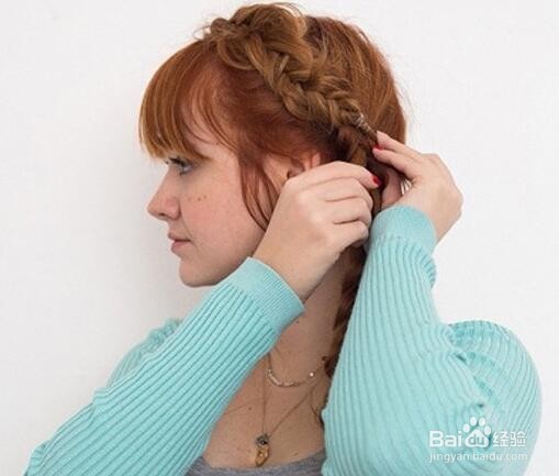 欧美麻花辫盘发 打造复古时尚feel