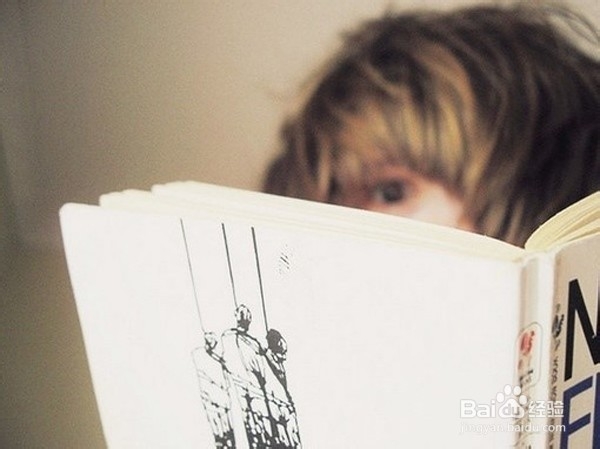 冬季别让宝宝频繁舔嘴唇