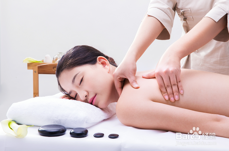 悦悦满孕晚期为什么会出现腹痛的现象?