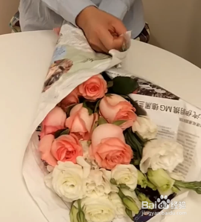 牛皮纸包花束简易教程