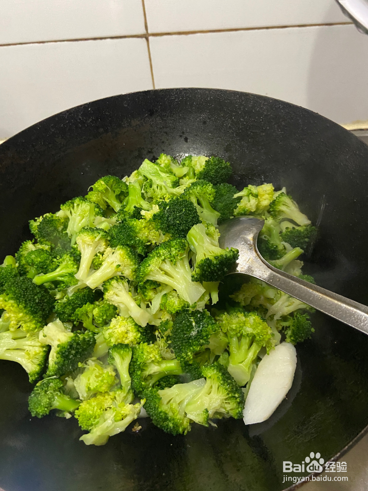 营养减脂餐小炒西兰花的做法