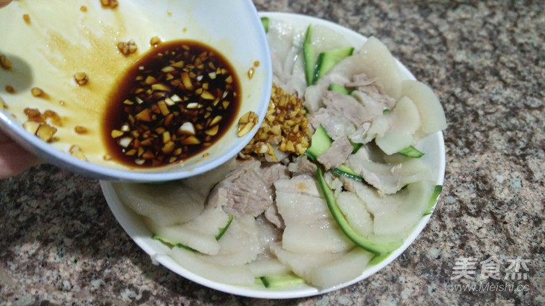 蒜泥白肉的做法