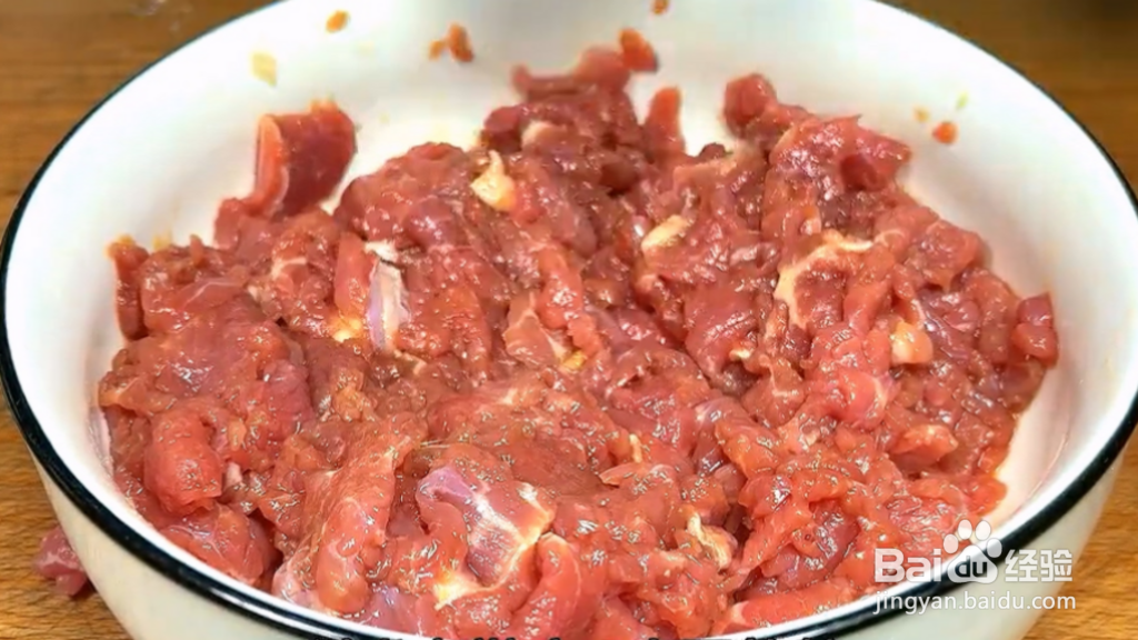 家常菜制作分享：香菜炒牛肉