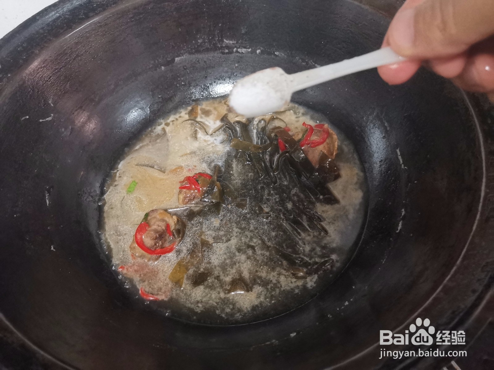 五花肉剩菜炖海带块