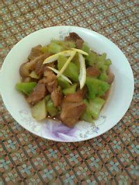 菜杆烧肉的做法