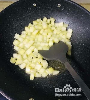 时蔬炒火腿饭