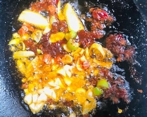 食补养生青椒炒蛋的做法