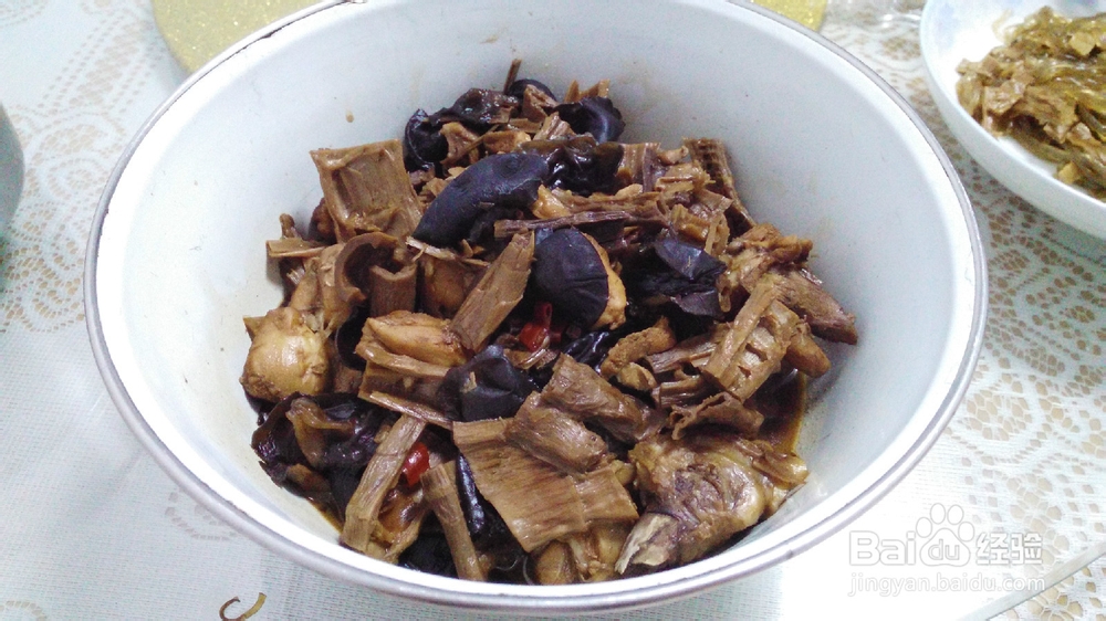 干笋木耳烧鸡