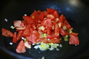 怎么做西红柿鸡蛋疙瘩汤