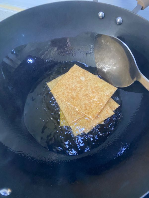 爆炒香辣鱿鱼锅巴