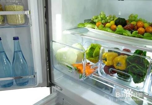 <b>冰箱里如何摆放食物</b>