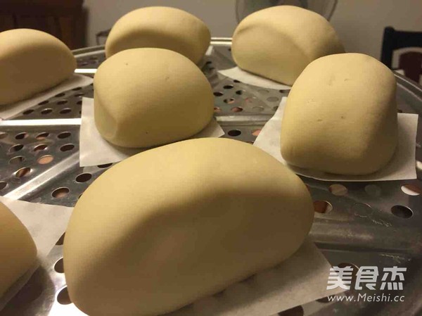 刀切牛奶馒头