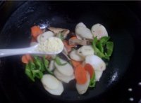 餐桌上的常客——五彩缤纷炒山药