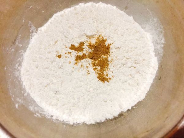 鸡蛋午餐肉卷饼