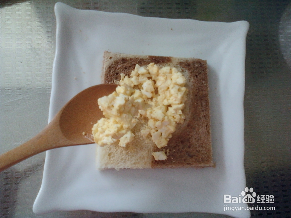 快捷早餐——草莓鸡蛋三明治