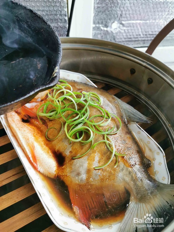 特别美味清蒸红石斑鱼的做法