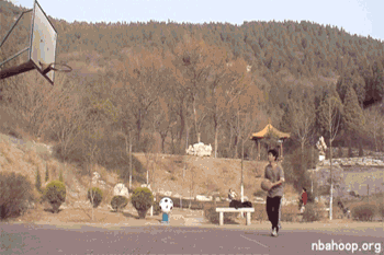 跳投技术初级教材：半身跳投技术