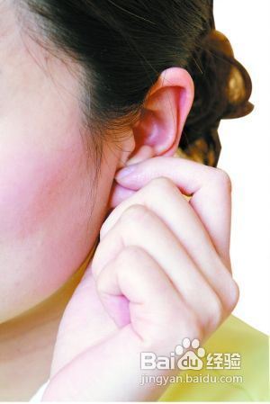 按摩耳朵五招