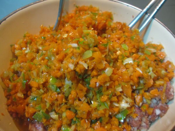 牛肉胡萝卜包子