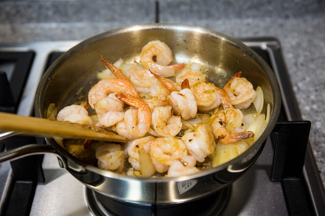 炒虾仁菠菜沙拉