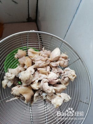 鸡腿肉烧土豆丁