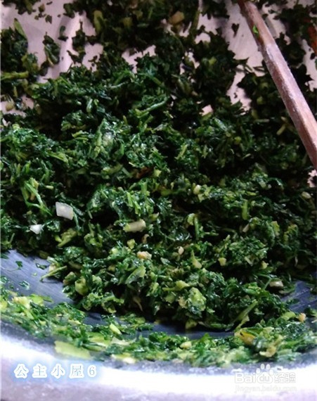 好吃荠菜馅素包子