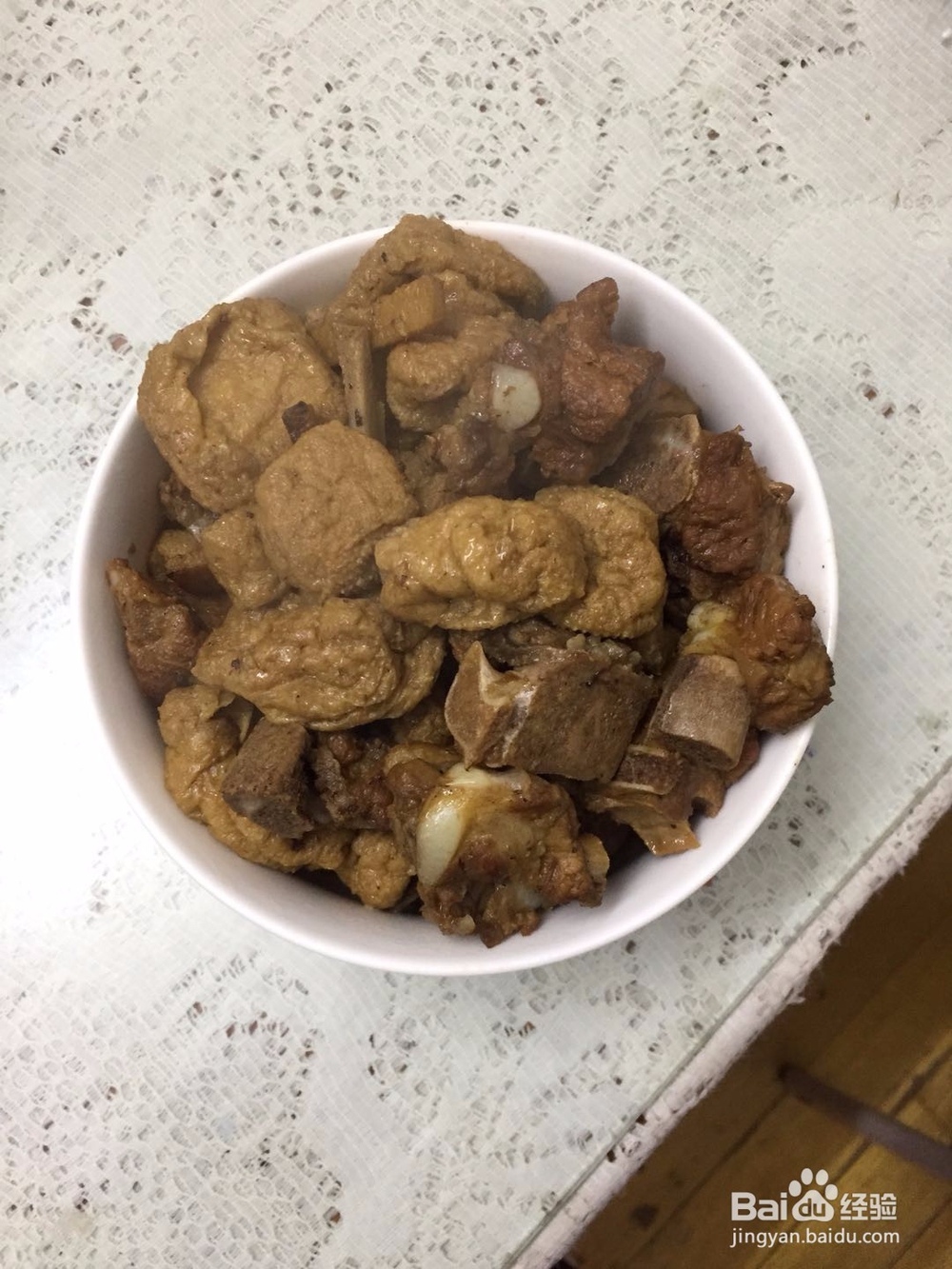油豆腐烧排骨的做法