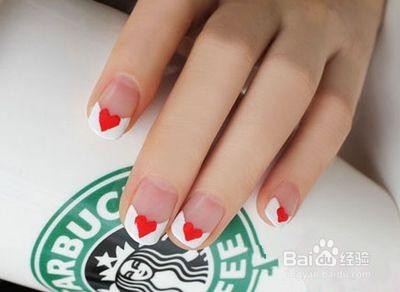 教你轻松几步打造简约美甲