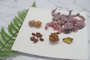 怎么做养生的田七丹参煲田鸡