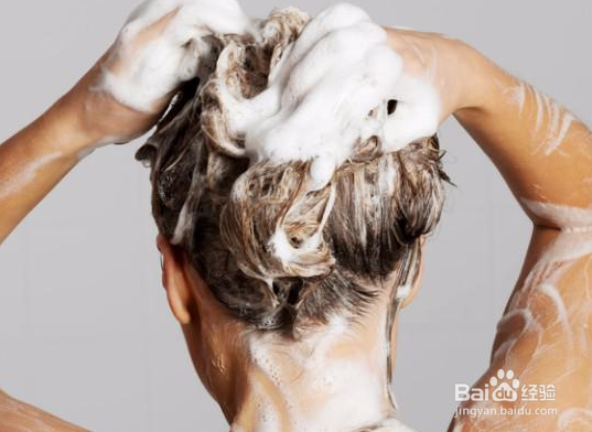 如何正确的洗头发?