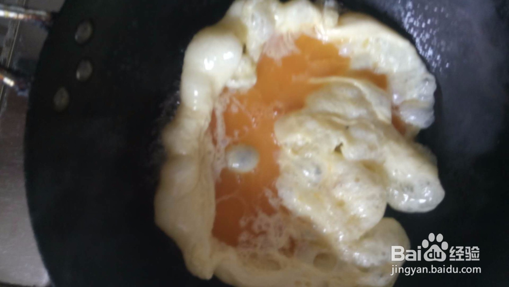 香椿炒鸡蛋家庭做法