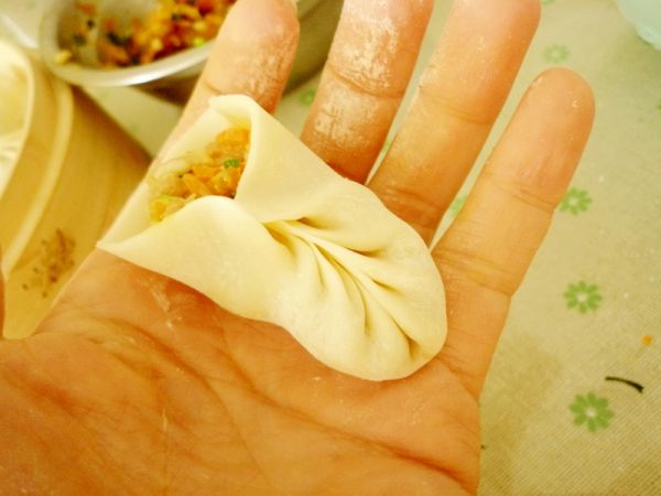 榨菜胡萝卜蒸饺