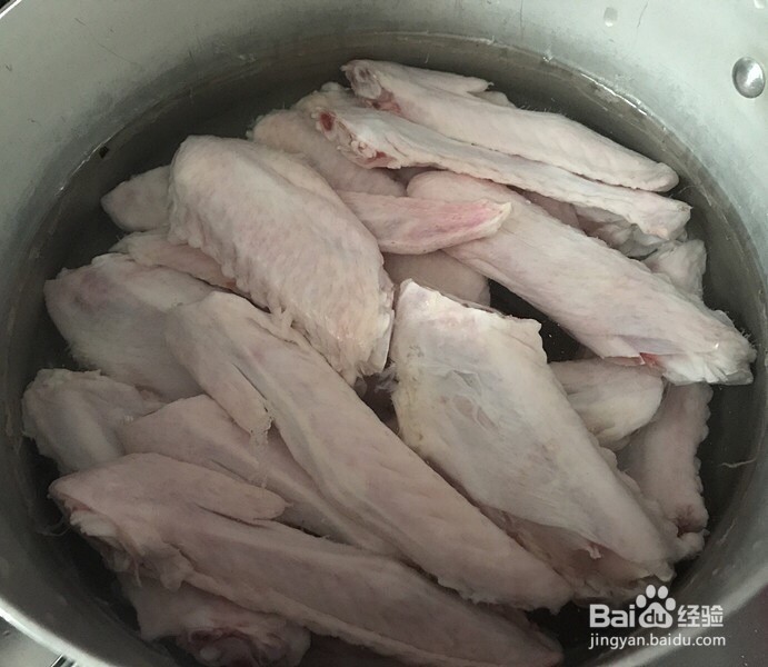 如何制作鹌鹑蛋卤鸭