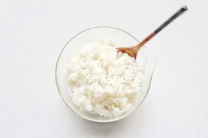 蟹籽肉松芝士饭团的做法