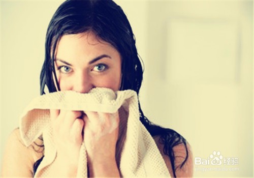 夏季脸部总是长湿疹怎么办