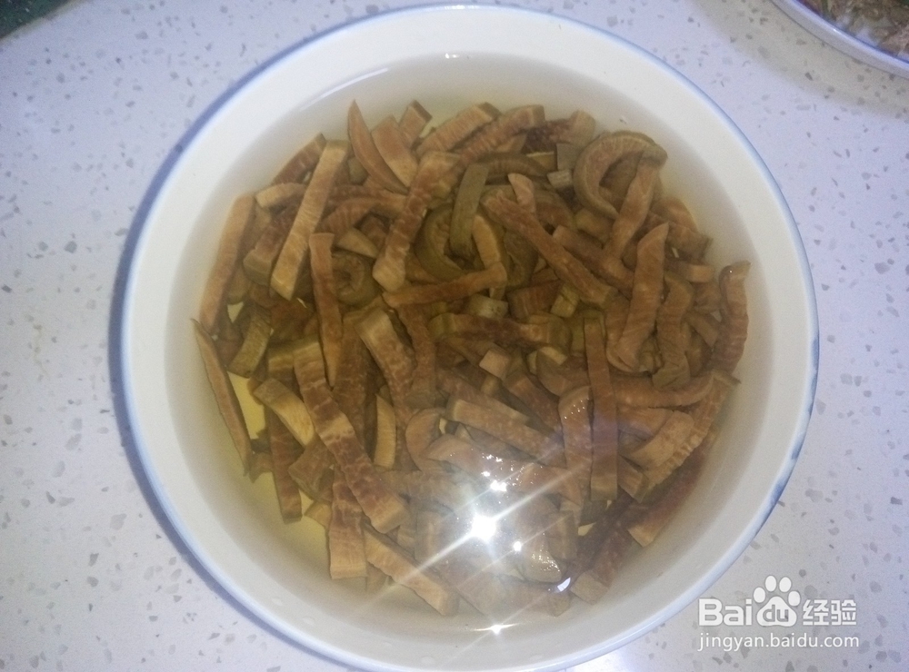 怎样做萝卜干---萝卜干剁椒鸡蛋