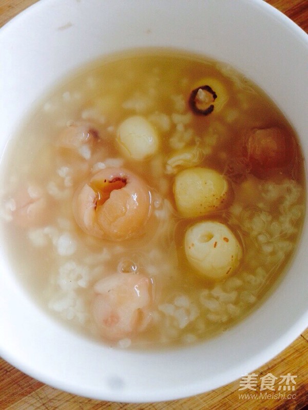 莲子桂圆粥的做法