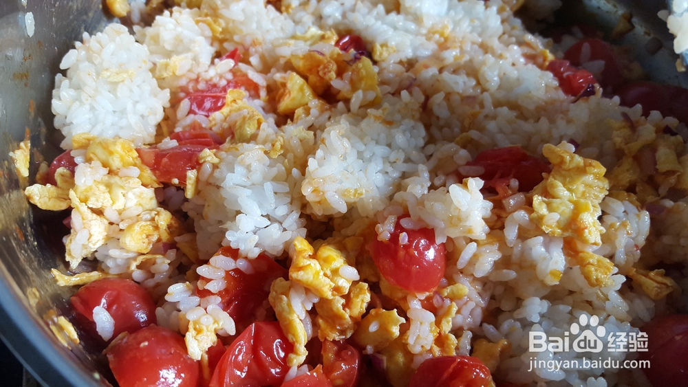 如何做圣女果炒鸡蛋饭