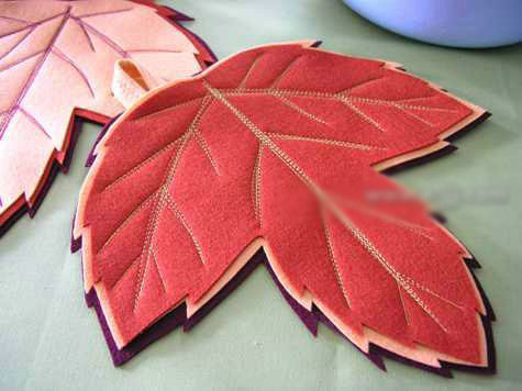 教你旧衣改造成杯垫