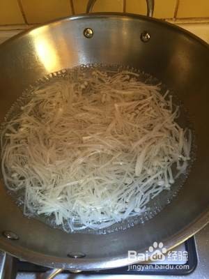 酸汤肥牛的做法