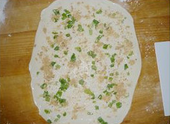 如何做葱花油盐肉松饼