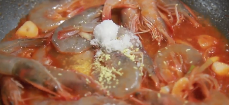 简易版油焖大虾怎么做？