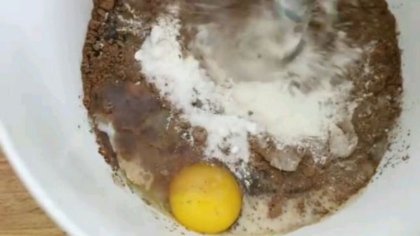 巧可力覆盆子杯子蛋糕