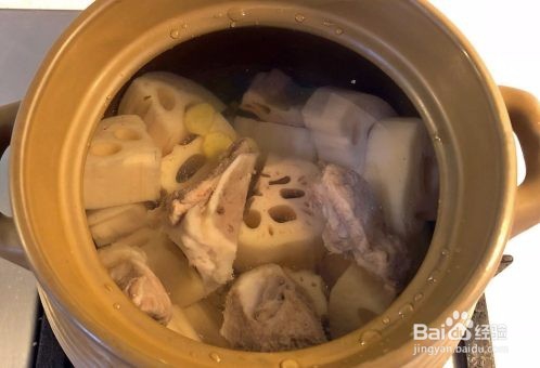 莲藕猪骨汤是怎么做的家常做法教程