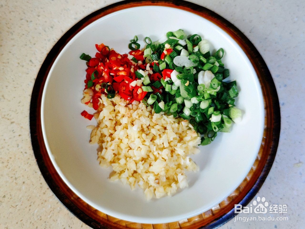 美味鲜香的捞汁花蛤