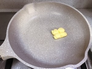 教你制作美味的菠菜蘑菇奶油意面