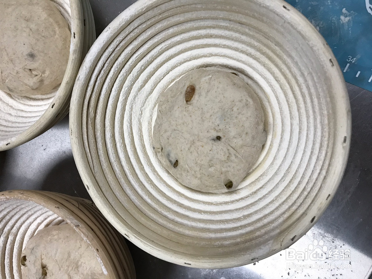 全麦葡萄干软欧包的做法