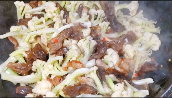 花菜怎么做才能脆嫩好吃还入味