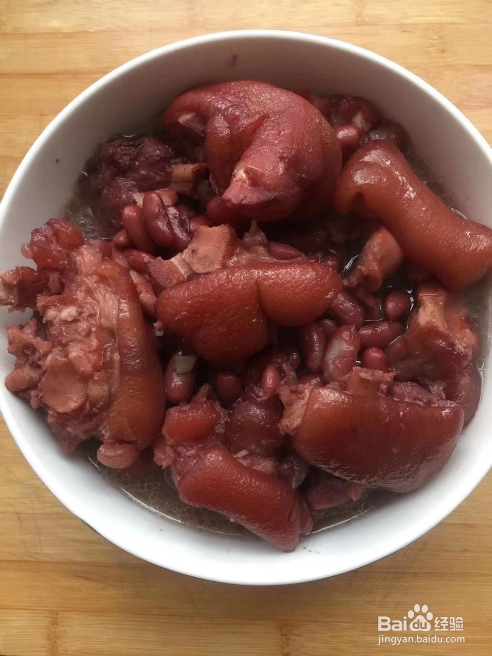 极味家常菜:猪蹄炖红豆